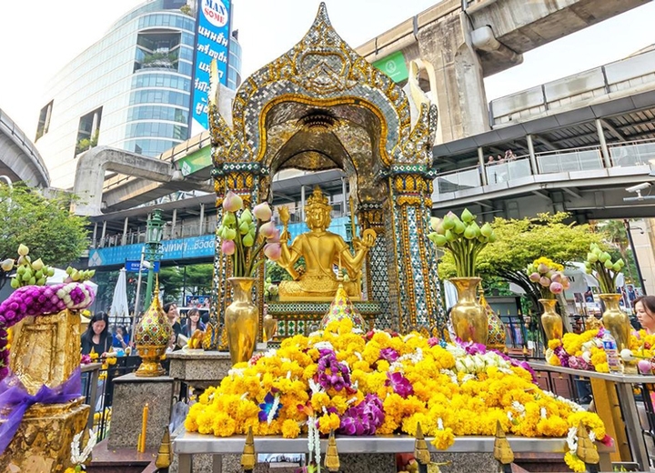 Bức Tượng Phật 4 Mặt linh thiêng tại Thái Lan
