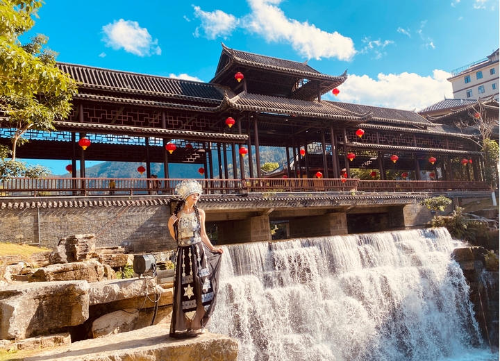 Tour Trung Quốc đường bộ: Hà Khẩu – Bình Biên - Kiến Thủy – Mông Tự (3N3Đ)