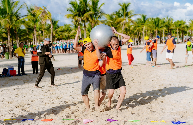 TOUR DU LỊCH HÈ DOANH NGHIỆP: HẠ LONG - SỬNG SỐT - TITOP - YÊN TỬ 3N2Đ