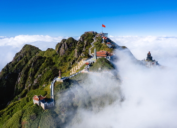 TOUR SAPA - MOANA - FANSIPAN - CHỢ CÁN CẤU (3N2Đ)