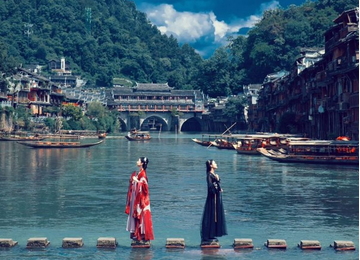 Tour Trung Quốc: TRƯƠNG GIA GIỚI - THIÊN MÔN SƠN - PHƯỢNG HOÀNG CỔ TRẤN - HỒ BẢO PHONG (6N5Đ)