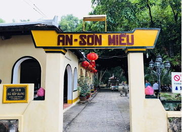 Miếu bà Phi Yến 