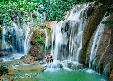 Thác Dải Yếm 