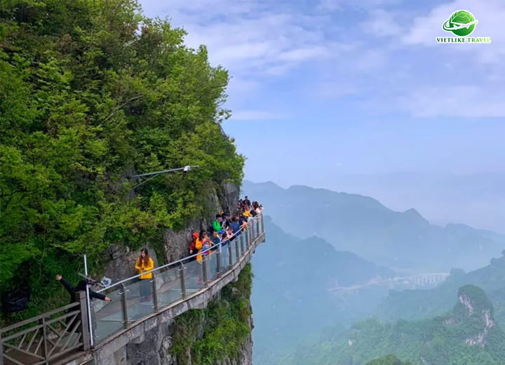 Tour Trung Quốc: TAM HIỆP - TRƯƠNG GIA GIỚI - PHƯỢNG HOÀNG CỔ TRẤN (5N4Đ)