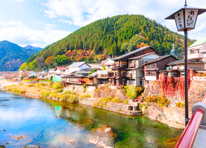 Tour cung đường vàng ngắm hoa đào Nhật Bản Nagoya – Shirakawa-go – Takayama – Fuji – Tokyo 6N5Đ