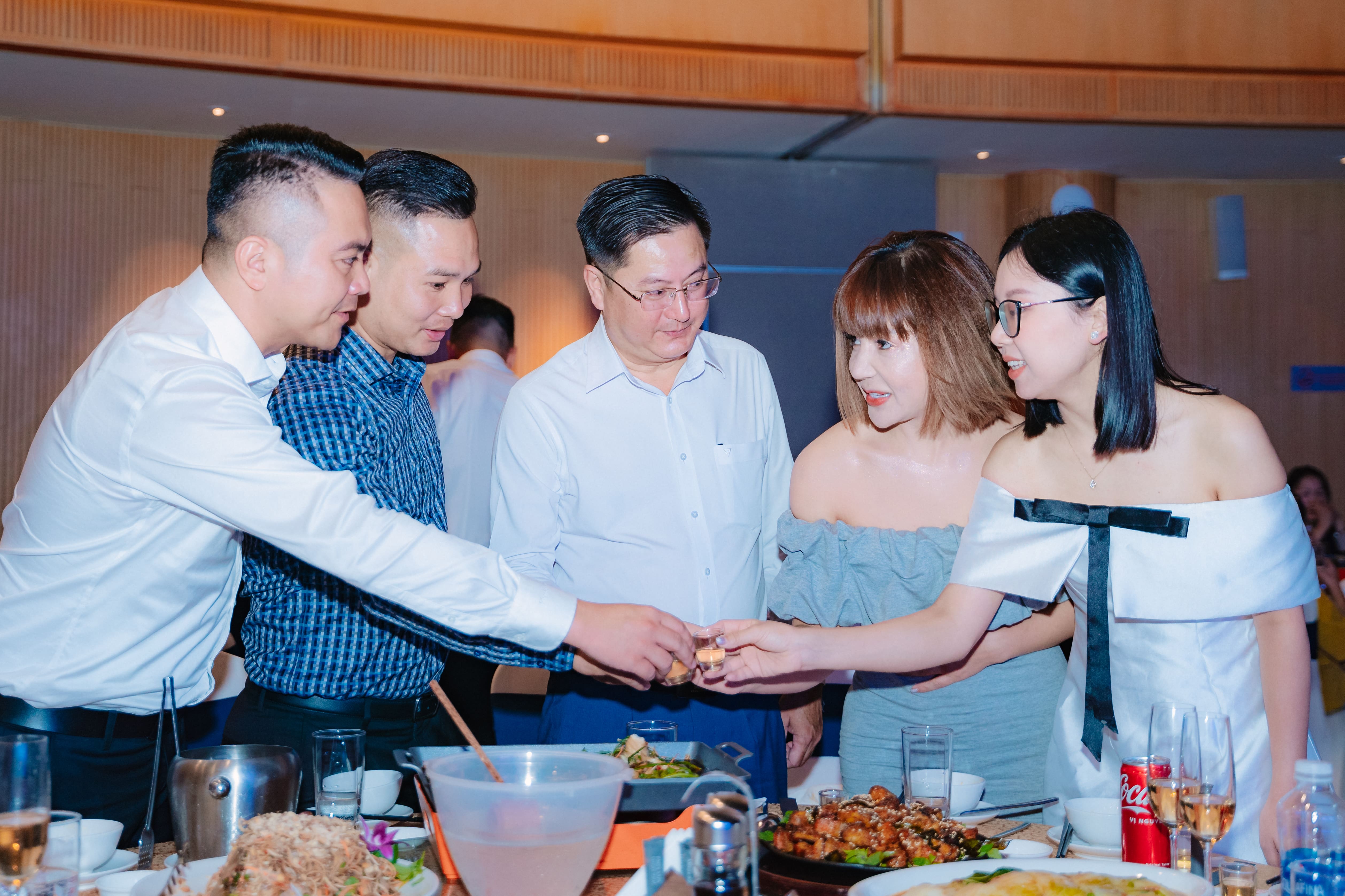 TOUR DU LỊCH HÈ DOANH NGHIỆP: HẠ LONG - SỬNG SỐT - TITOP - YÊN TỬ 3N2Đ