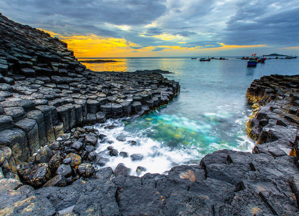 Tour Quy Nhơn - Phú Yên - Kỳ Co - Eo Gió (4N3Đ)