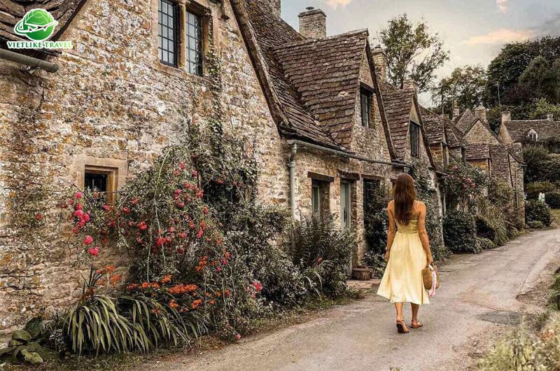 Làng cổ Bibury với vẻ đẹp bình dị và êm đềm