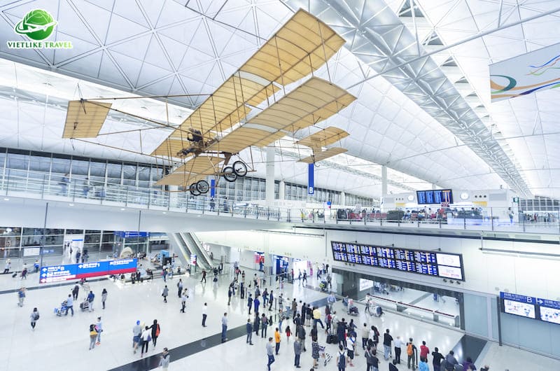 Tour Mỹ của Vietlike Travel quá cảnh tại sân bay quốc tế hongkong