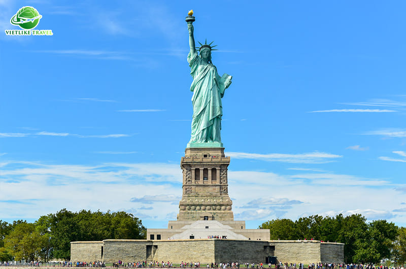 Tham quan Tượng Nữ Thần Tự Do khi du lịch Mỹ
