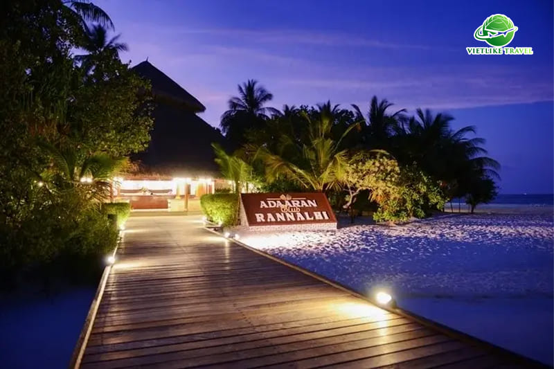 Resort Adaaran Club Rannalhi 4 ở Maldives