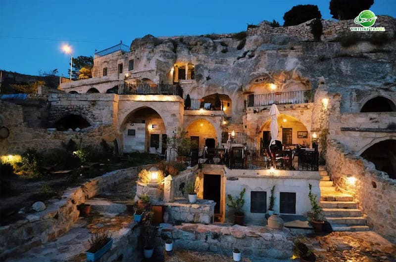 Khách sạn hang đá ở Cappadocia