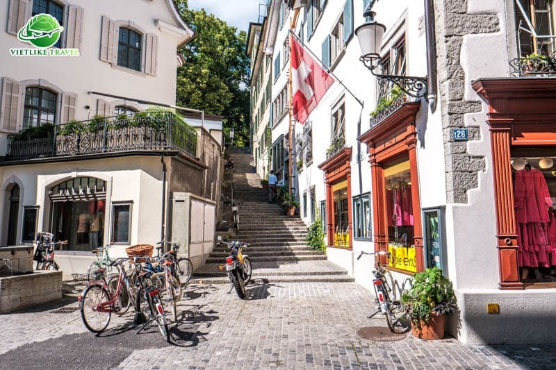 Khu phố cổ Zurich (Altstadt)