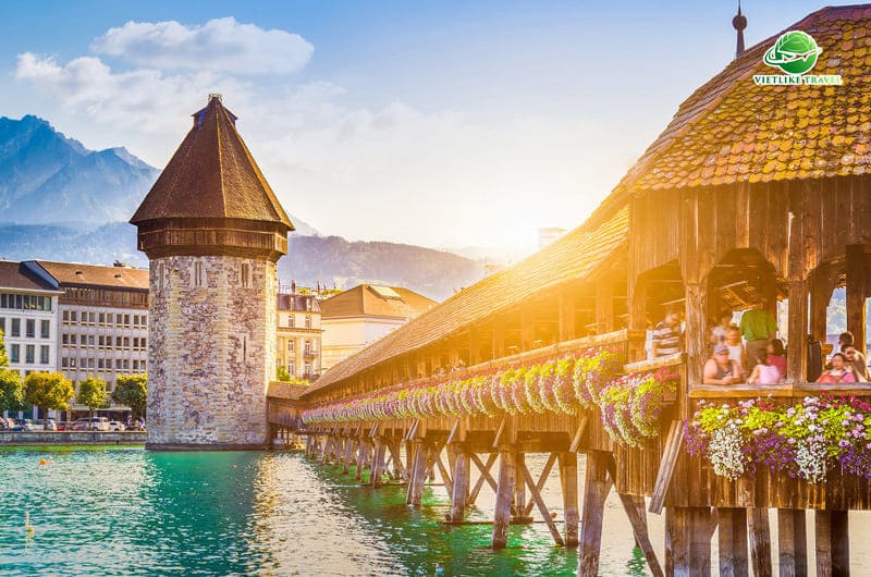 Cầu gỗ Chapel (Kapellbrücke)