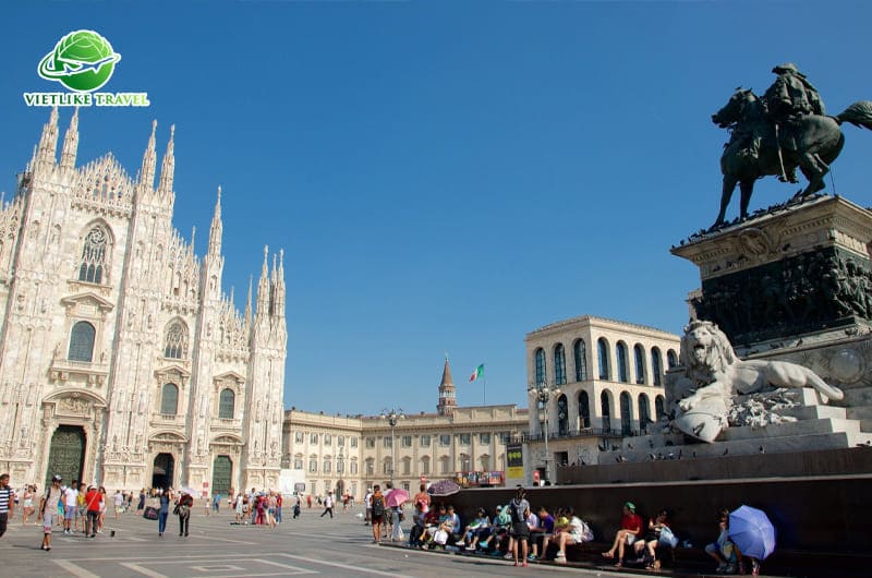 Nhà thờ Duomo di Milano ở Ý