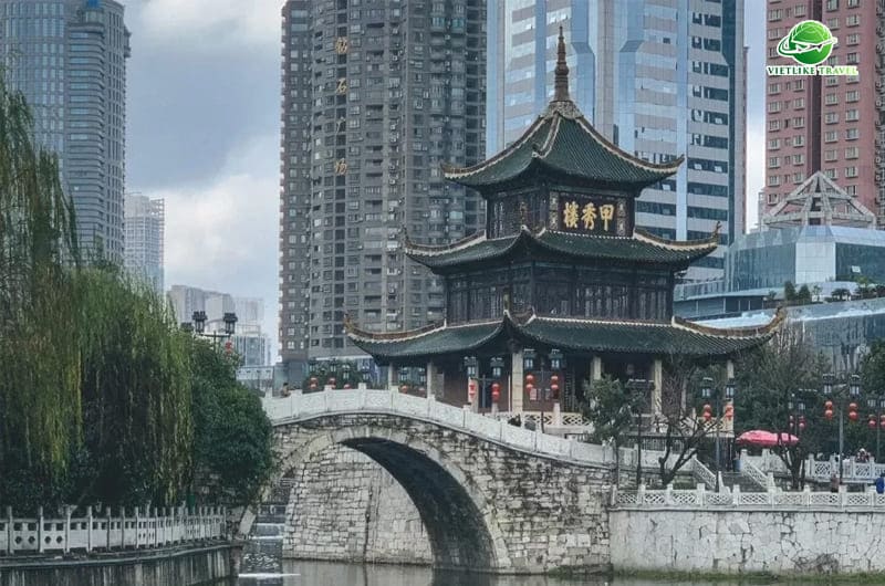 Tour Trung Quốc: QUÝ DƯƠNG – THANH NHAM CỔ TRẤN – TIỂU THẤT KHỔNG – TRẤN VIỄN CỔ THÀNH – THIÊN HỘ MIÊU TRẠI (5N4Đ)